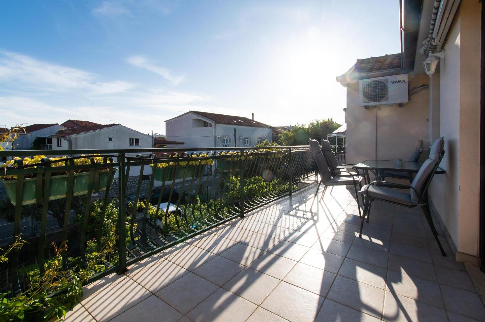Apartments Green Garden Vodice Exterior foto