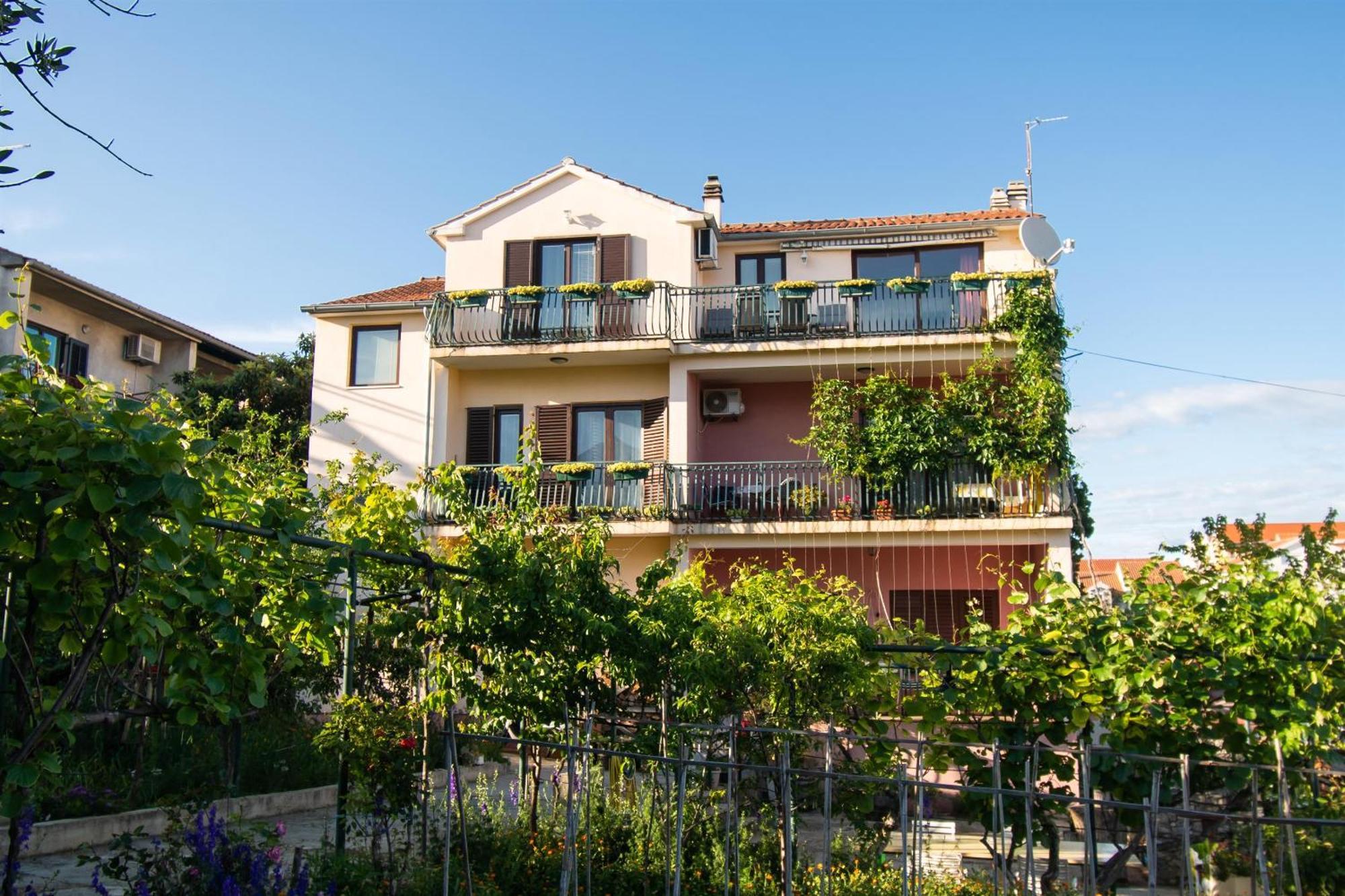 Apartments Green Garden Vodice Exterior foto